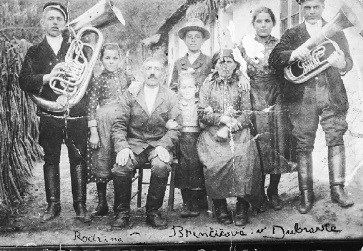 Počas hodov sa strhli aj bitky