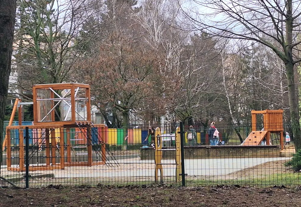 Vynovené ihrisko dostane prírodný ráz