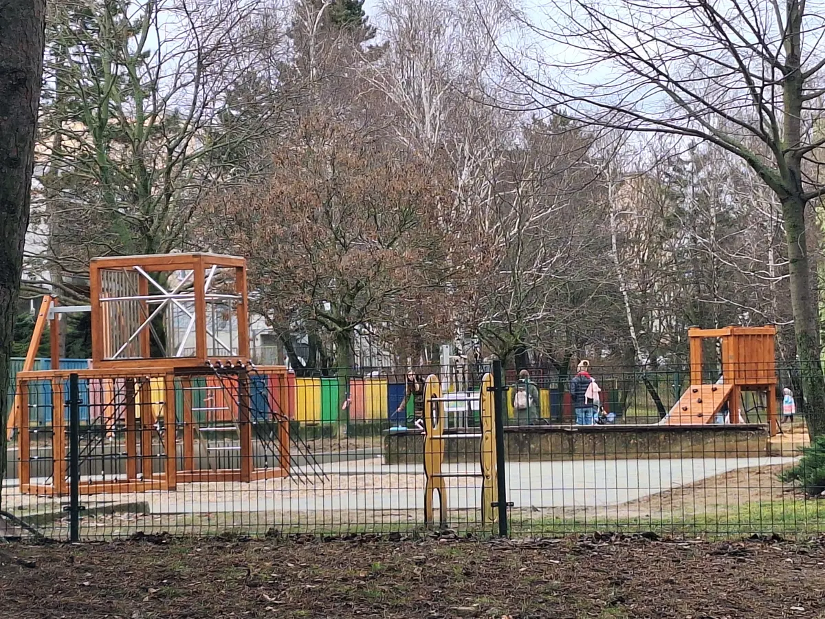 Vynovené ihrisko dostane prírodný ráz