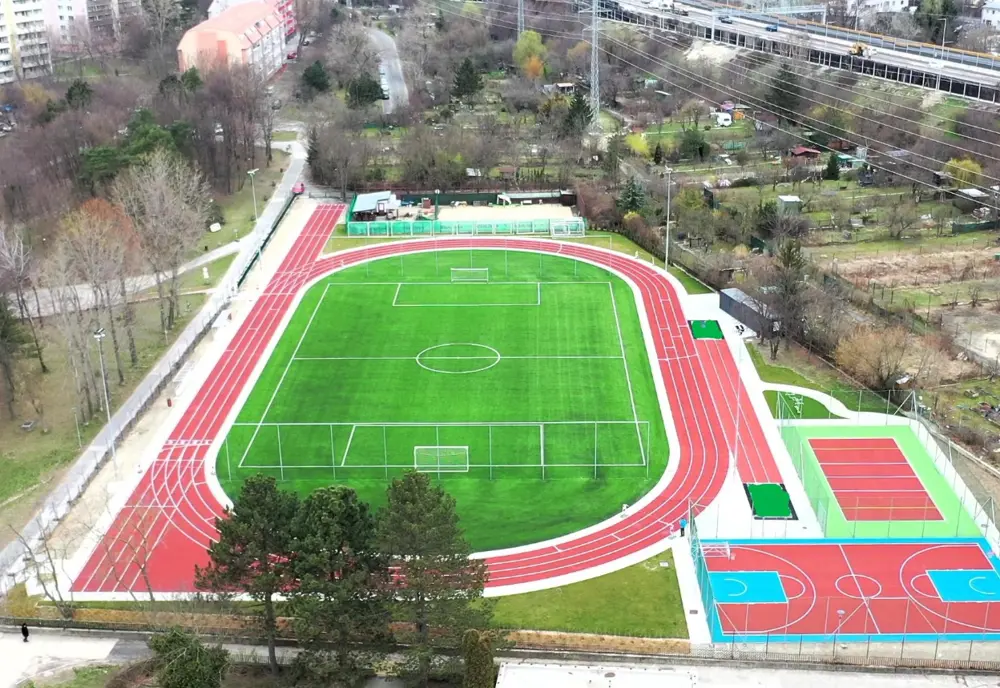 Nové športovisko v Dúbravke otvorené