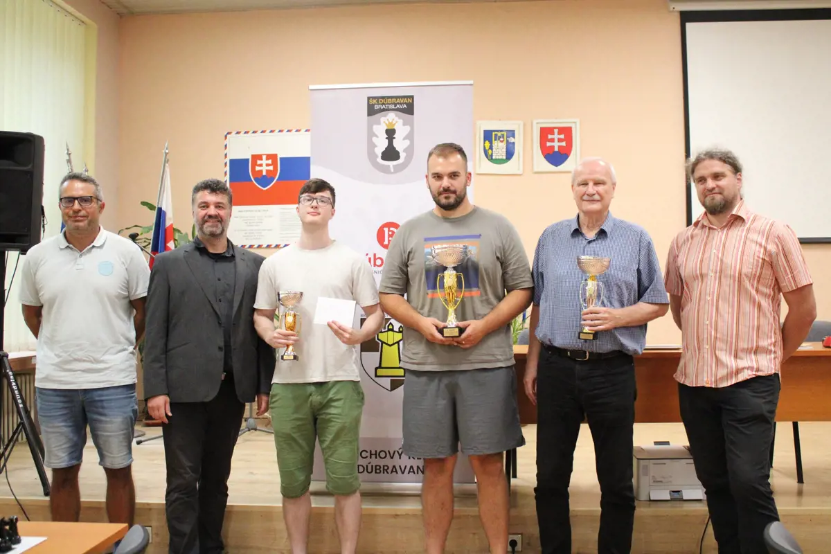 Prázdniny ukončil šach